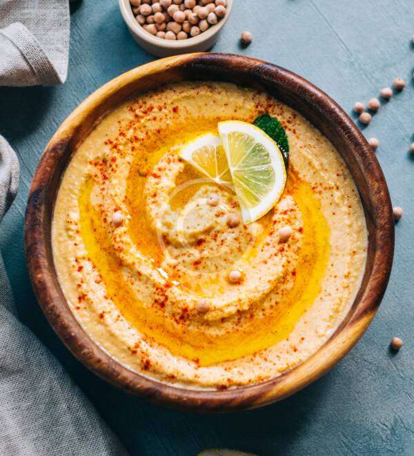 Fresh hummus